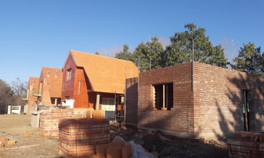 Avanza la cuarta cabaña en La Florida y el proyecto para una Hostería