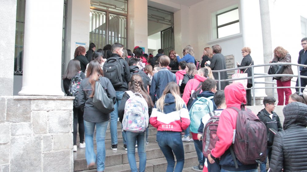 Con mÃ¡s de 1.600 estudiantes la Escuela Normal iniciÃ³ su ciclo lectivo