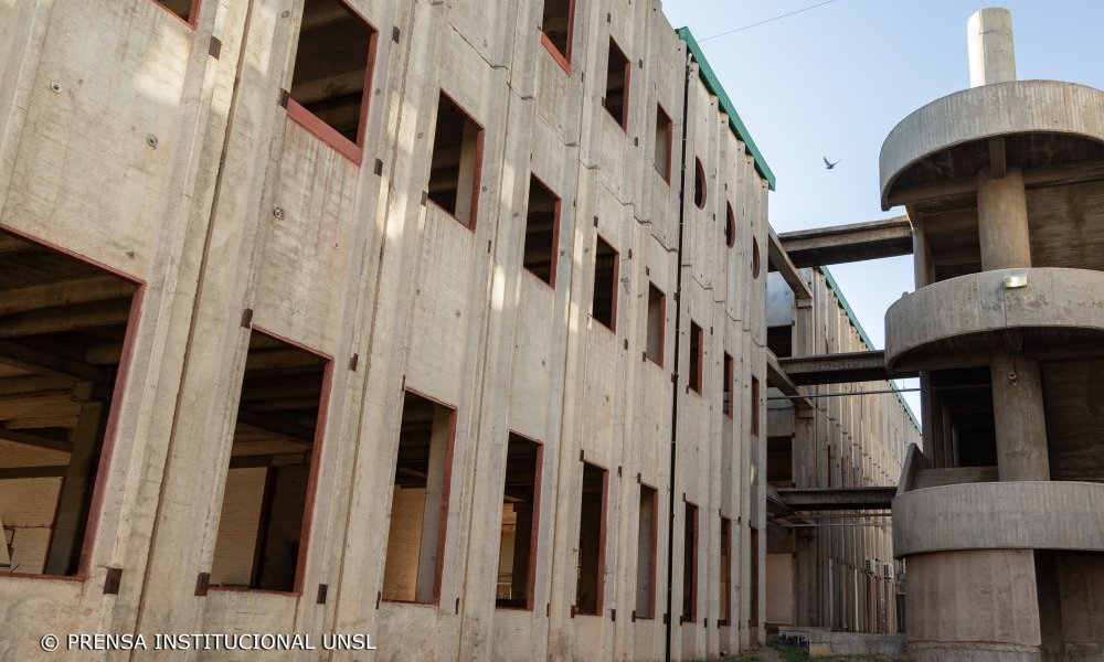 La Universidad finalizará la obra del Bloque III