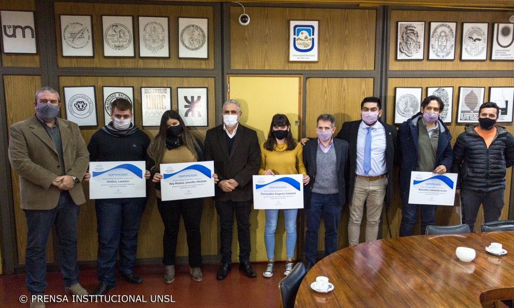 Estudiantes de la UNSL recibieron becas académicas de Nación