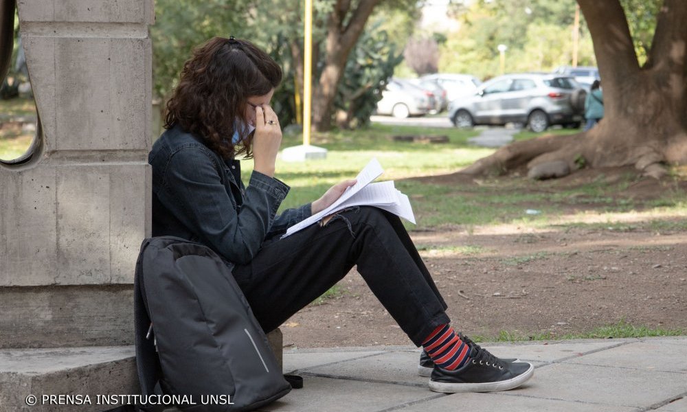 Convocatoria a 26 becas para estudiantes de Humanas