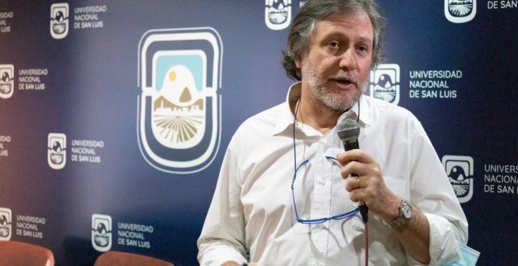 Batthyány disertó sobre la institucionalización de la ciencia, tecnología e innovación en Montevideo