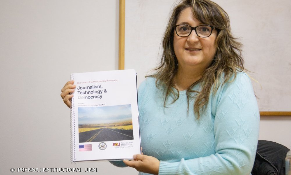 Comunicadora de la UNSL se capacita en Estados Unidos sobre Periodismo, Tecnología y Democracia