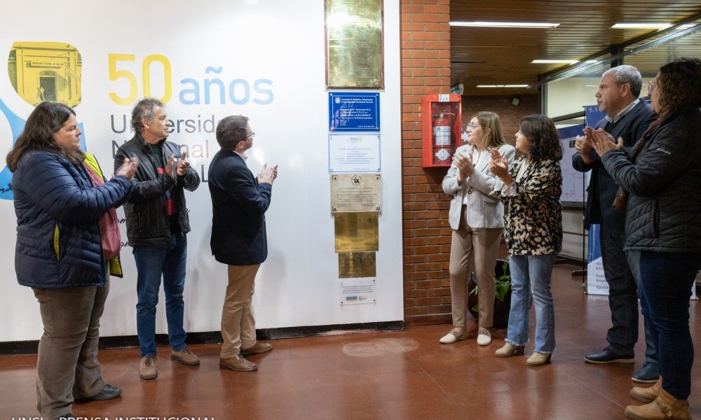 Inauguraron un espacio con reconocimientos por los 50 años de la UNSL