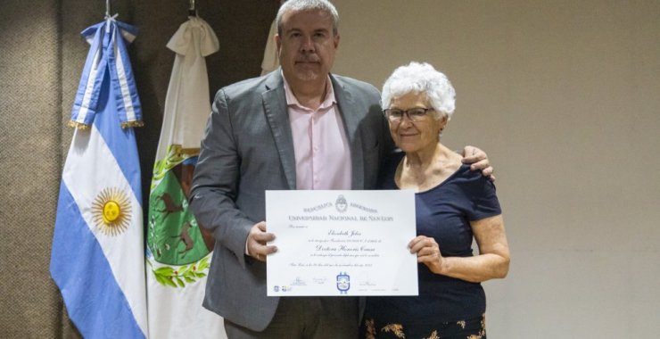 La Dra. Elizabeth Jelin fue galardonada con la máxima distinción de la UNSL